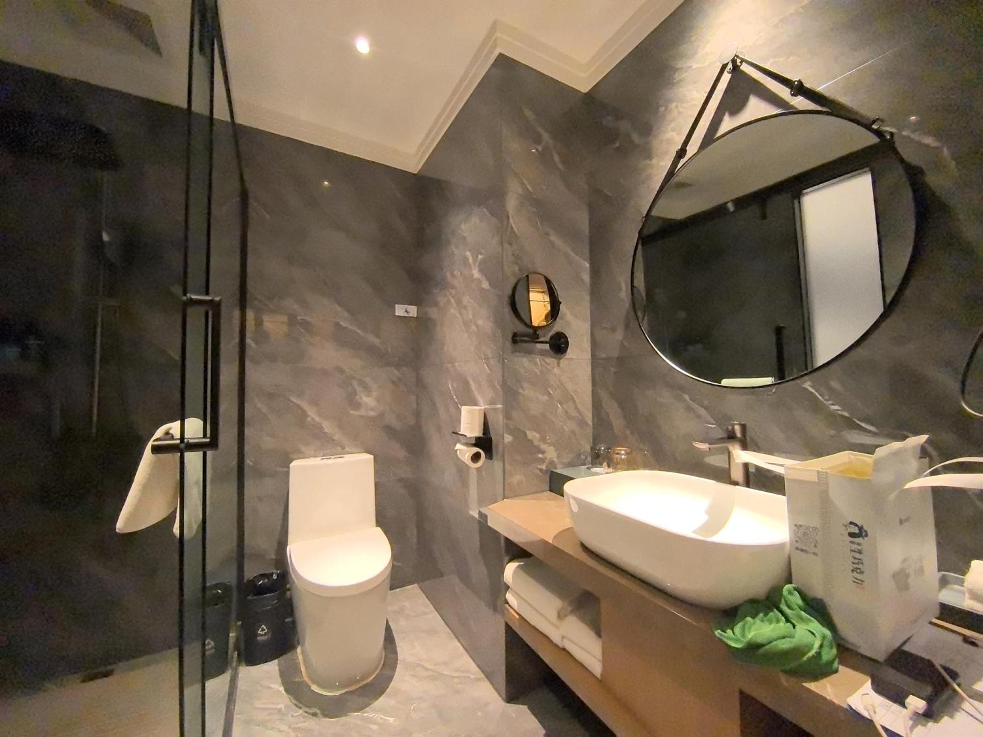 Luyue Hotel Movie Hotel Huaqiangbei Convention And Exhibition Center Branch Shenzhen Extérieur photo