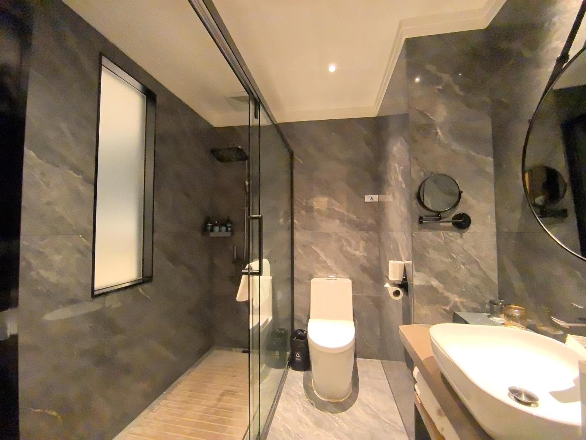 Luyue Hotel Movie Hotel Huaqiangbei Convention And Exhibition Center Branch Shenzhen Extérieur photo